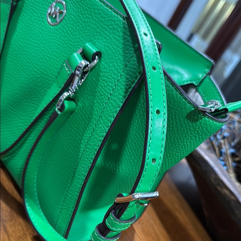 Michael Kors Kelly Green Satchel with Gold Hardware - Picture 16 of 16